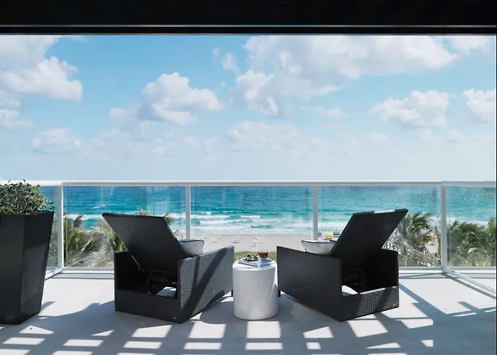Boca Beach Club, A Waldorf Astoria Resort